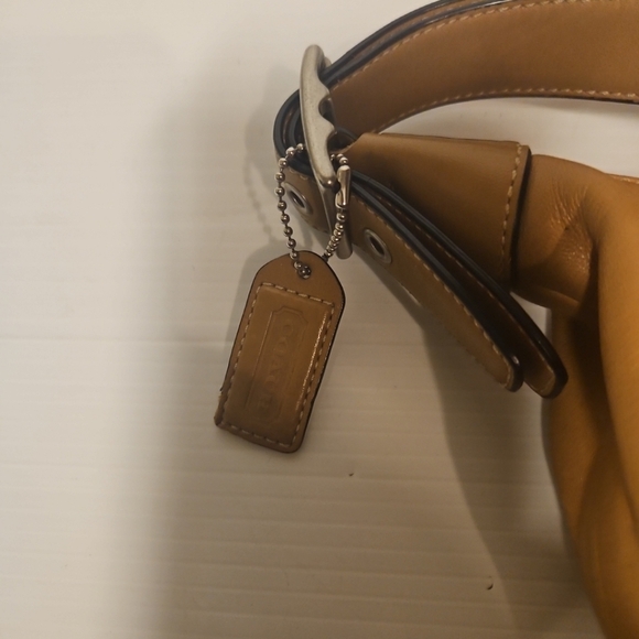 COACH Vintage Legacy British Tan Leather Convertible Shoulder Bag-9566 - Picture 7 of 14